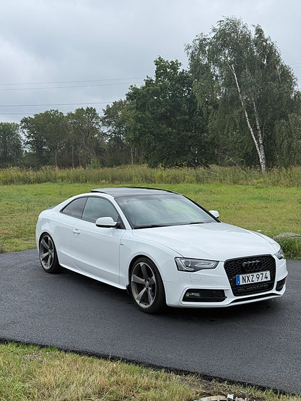 Audi A5 2 of 8