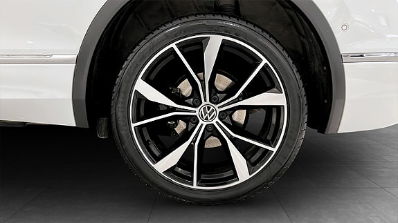 Volkswagen Tiguan Allspace 6 of 23