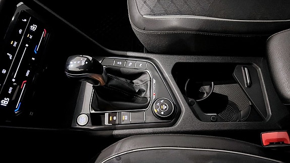 Volkswagen Tiguan Allspace 18 of 23