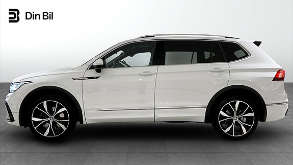 Volkswagen Tiguan Allspace 2 of 23