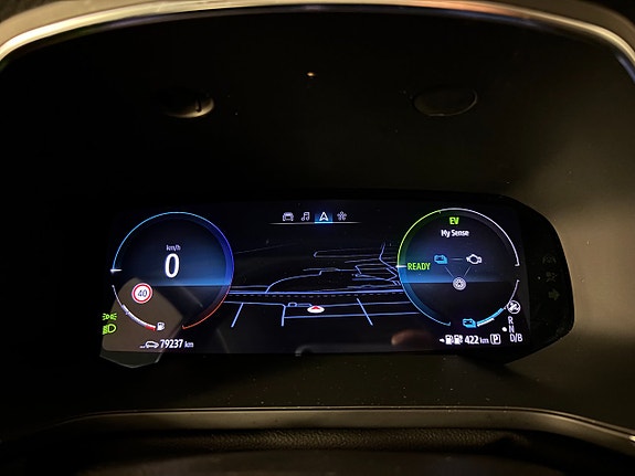 Renault Captur 14 of 19