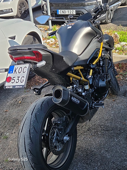 Kawasaki Z900 2 of 2