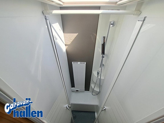 Adria Coral XL 670 SL (Alde/AC/Airtop/Cykelställ mm) 17 of 27