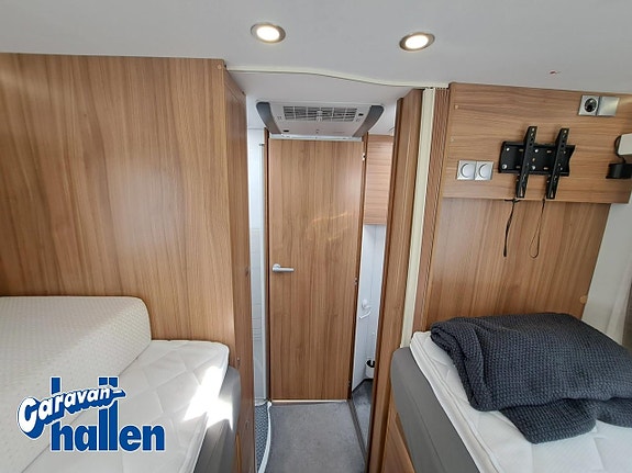 Adria Coral XL 670 SL (Alde/AC/Airtop/Cykelställ mm) 25 of 27