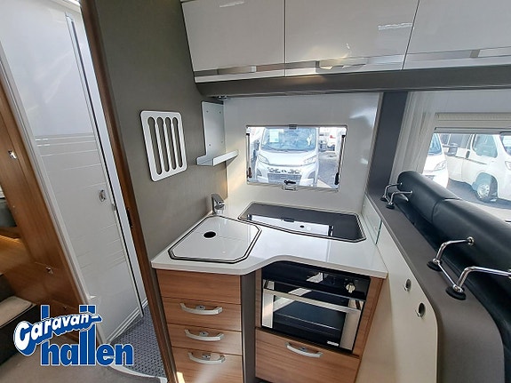 Adria Coral XL 670 SL (Alde/AC/Airtop/Cykelställ mm) 14 of 27