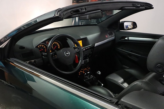 Opel Astra 8 of 18