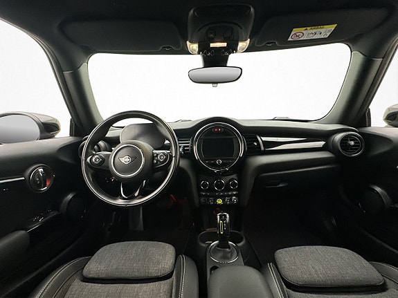MINI Cooper SE 12 of 30