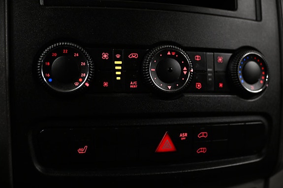 Volkswagen Crafter 23 of 28