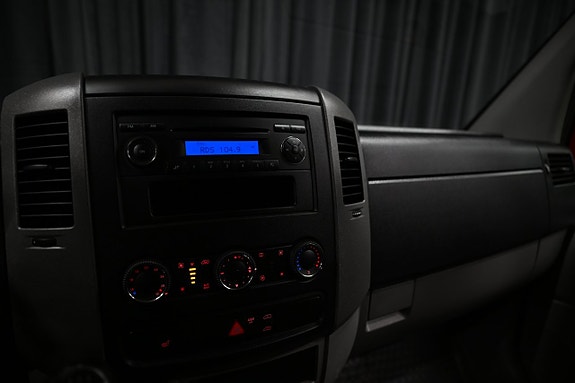 Volkswagen Crafter 24 of 28