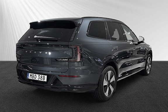 Volvo EX90 3 of 7