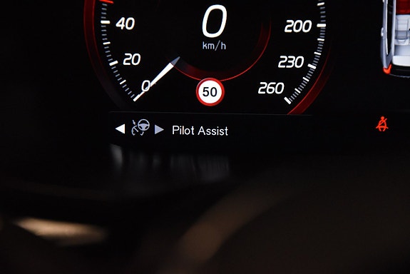 Volvo XC60 17 of 26