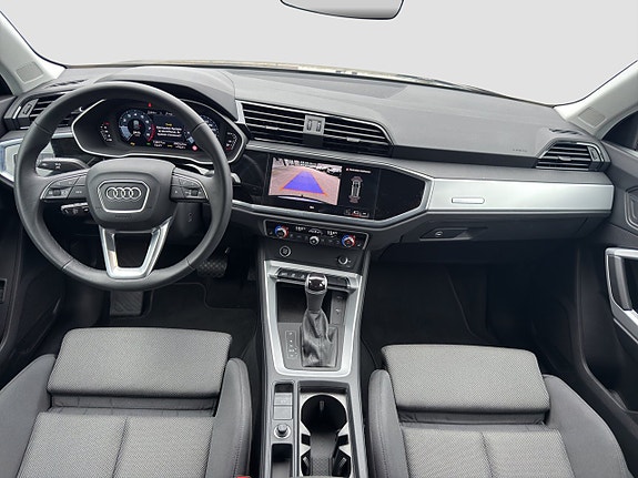 Audi Q3 10 of 15