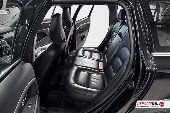 Volvo XC70 6 of 9