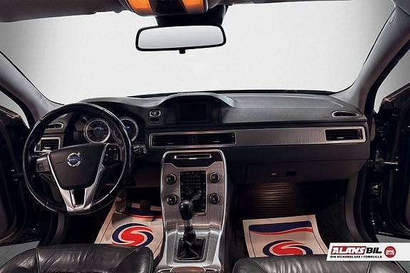 Volvo XC70 9 of 9