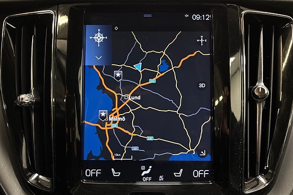 Volvo XC60 17 of 22