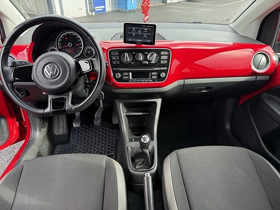 Volkswagen UP! 10 of 12