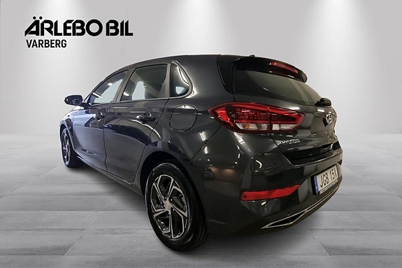 Hyundai i30 3 of 16