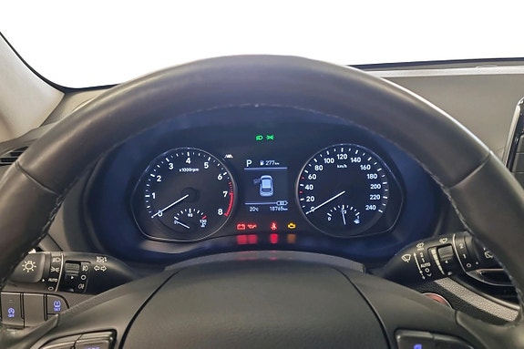 Hyundai i30 12 of 16