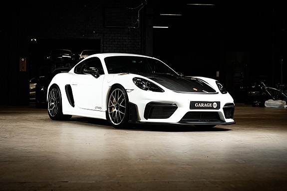 Porsche 718 Cayman GT4 RS 10 of 30