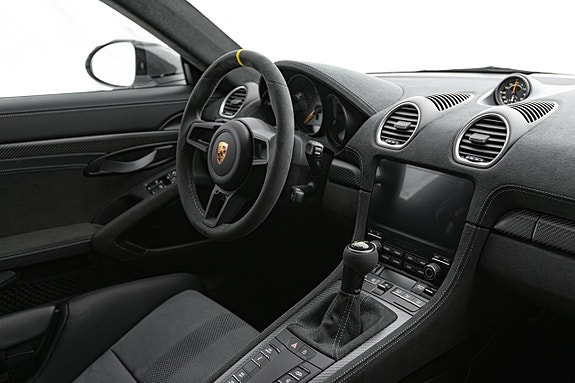 Porsche 718 Cayman GT4 RS 19 of 30
