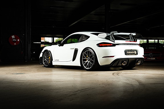 Porsche 718 Cayman GT4 RS 6 of 30