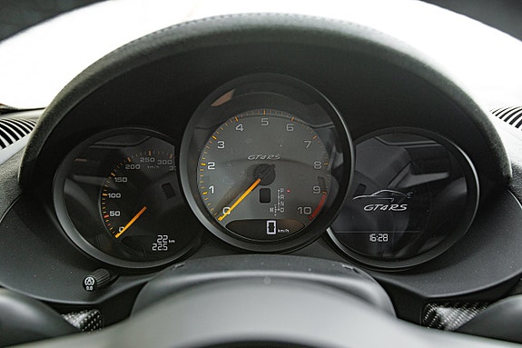 Porsche 718 Cayman GT4 RS 22 of 30