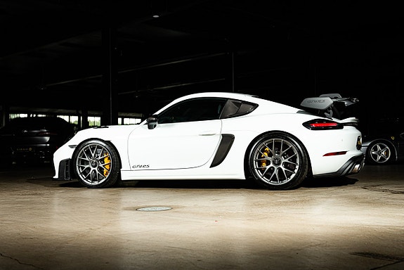 Porsche 718 Cayman GT4 RS 5 of 30