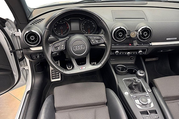 Audi A3 10 of 16