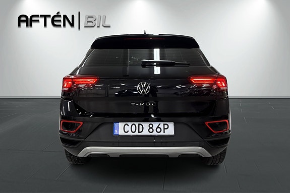 Volkswagen T-Roc 8 of 21