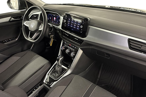 Volkswagen T-Roc 15 of 21