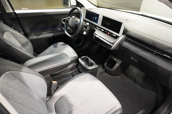 Hyundai Ioniq 5 12 of 13