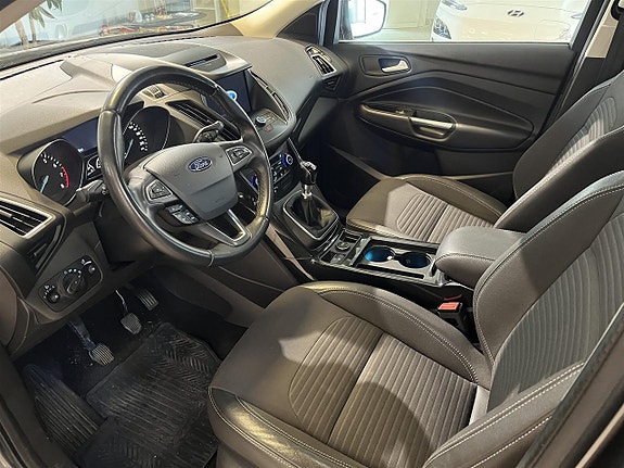 Ford Kuga 2 of 4