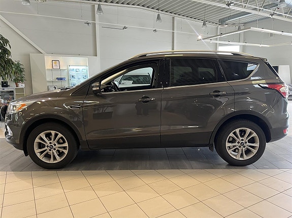 Ford Kuga 3 of 4