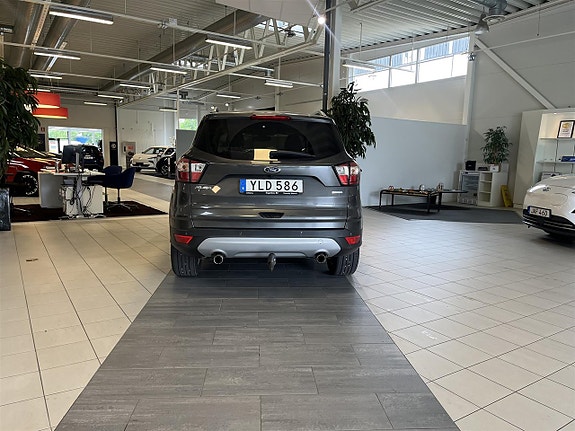 Ford Kuga 4 of 4