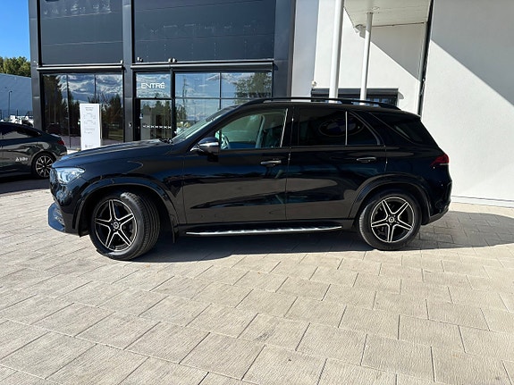 Mercedes-Benz GLE350 d 2 of 23