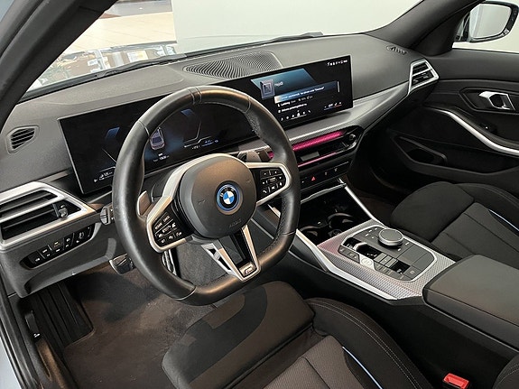 BMW 330e 6 of 15