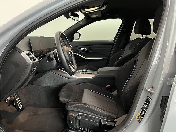 BMW 330e 5 of 15