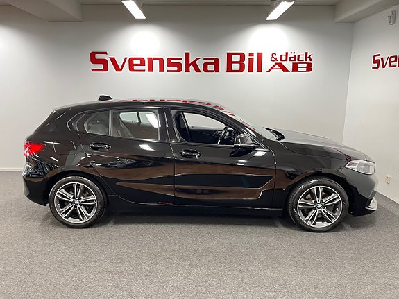 BMW 118i 7 of 25