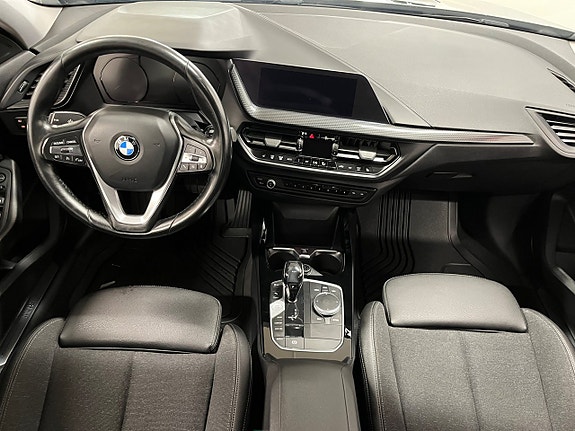 BMW 118i 18 of 25