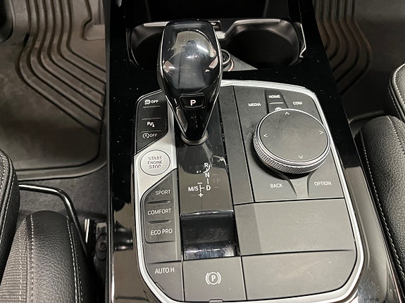 BMW 118i 19 of 25