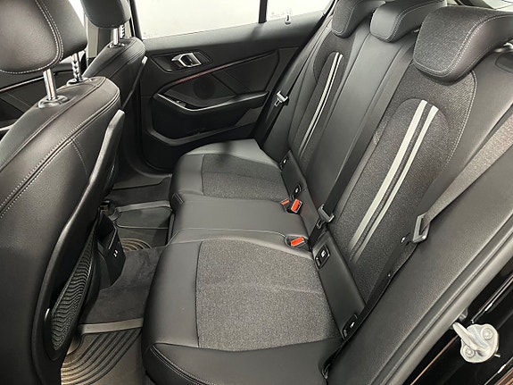 BMW 118i 24 of 25