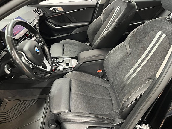 BMW 118i 14 of 25