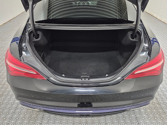 Mercedes-Benz CLA250 8 of 8