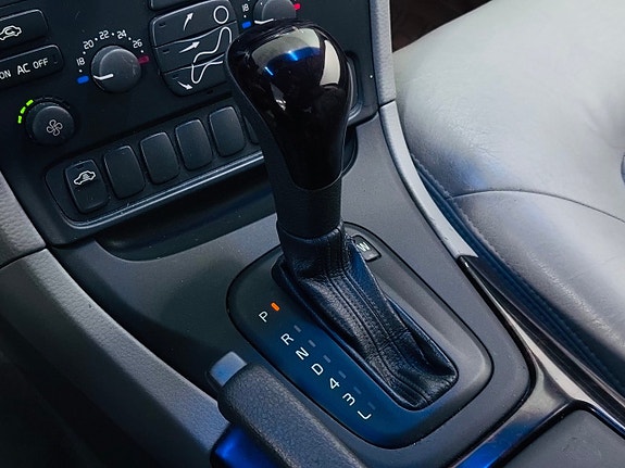 Volvo S80 10 of 14