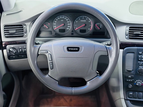 Volvo S80 11 of 14