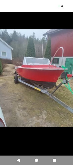 Rolig stabil sport båt säljes billigt. Allt fungerar bra 2 of 5