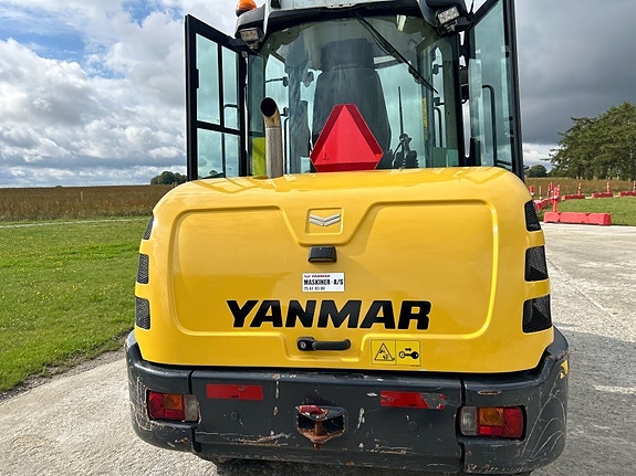 Kompaktlastare/svänglastare Yanmar v70s 5 of 6
