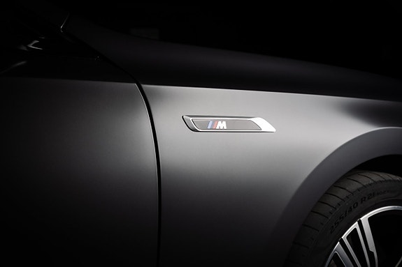 BMW M760e 24 of 27