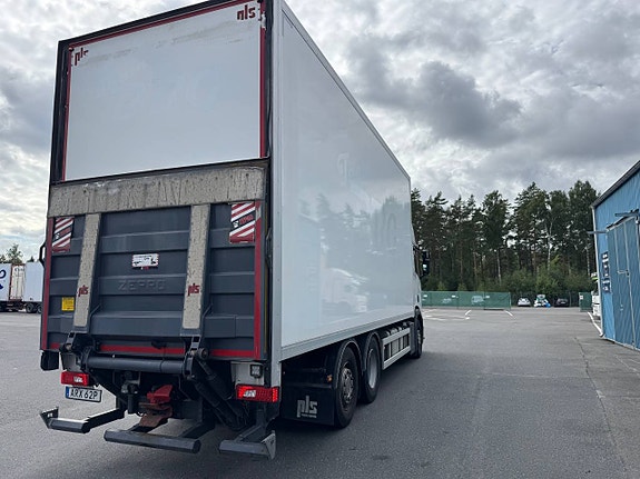 Scania R450 6x2*4 fjärrbil 3 of 6