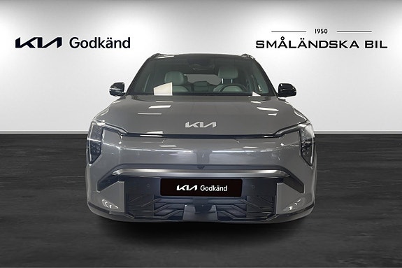 Kia EV3 2 of 14